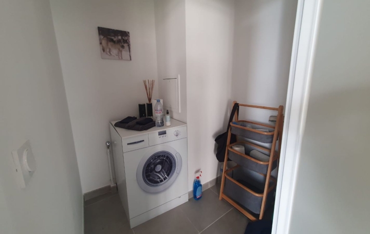3 Pièces AUBERVILLIERS (93300)  67 m2 439 000 € 