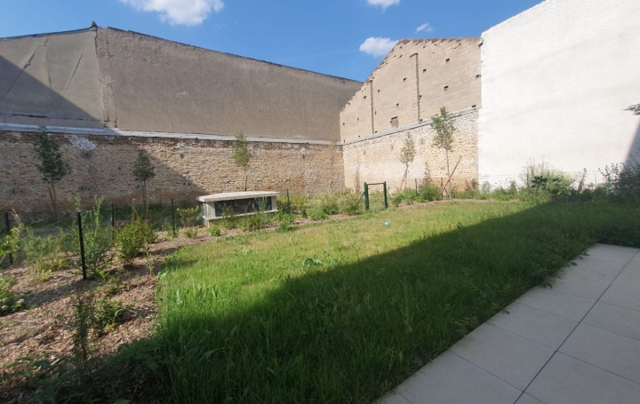 3 Pièces AUBERVILLIERS (93300)  67 m2 439 000 € 