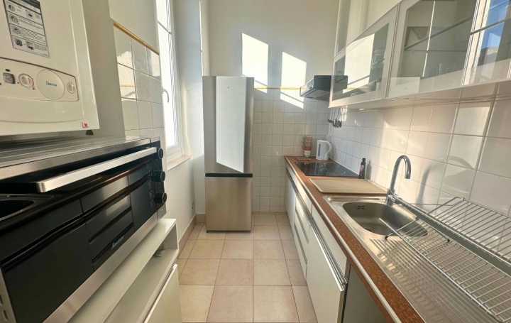 2 Pièces NIMES (30000)  55 m2 850 € 