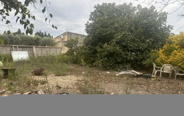 Terrain NIMES (30000)   129 000 € 