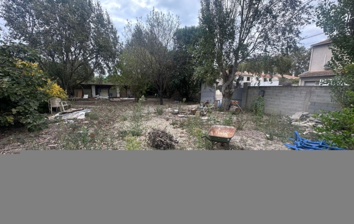 Terrain NIMES (30000)   129 000 € 