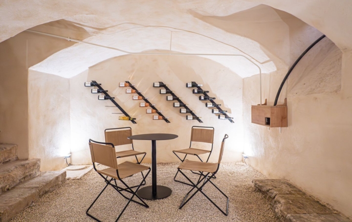 Studio NIMES (30000)  70 m2 169 000 € 