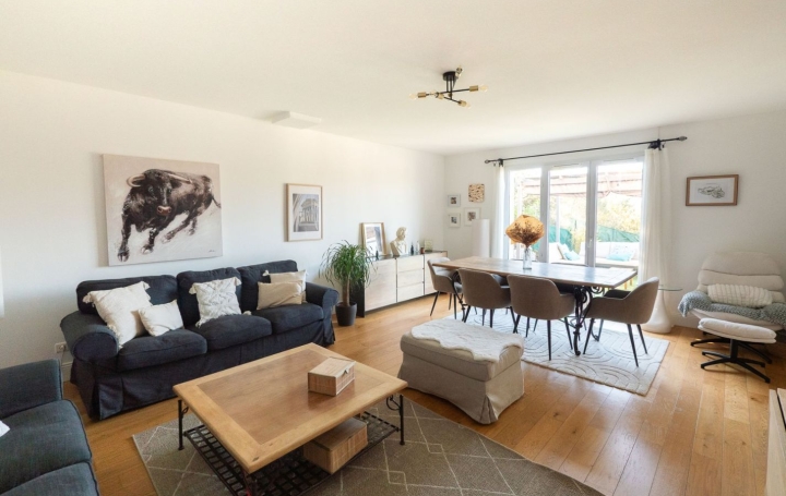 Maison NIMES (30000)  125 m2 424 000 € 