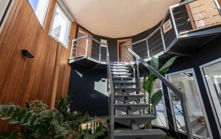 Villa SAINT-CHRISTOL-LES-ALES (30380)  350 m2 1 570 000 € 