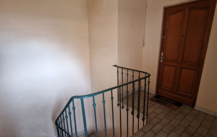 3 Pièces NIMES (30000)  65 m2 115 000 € 