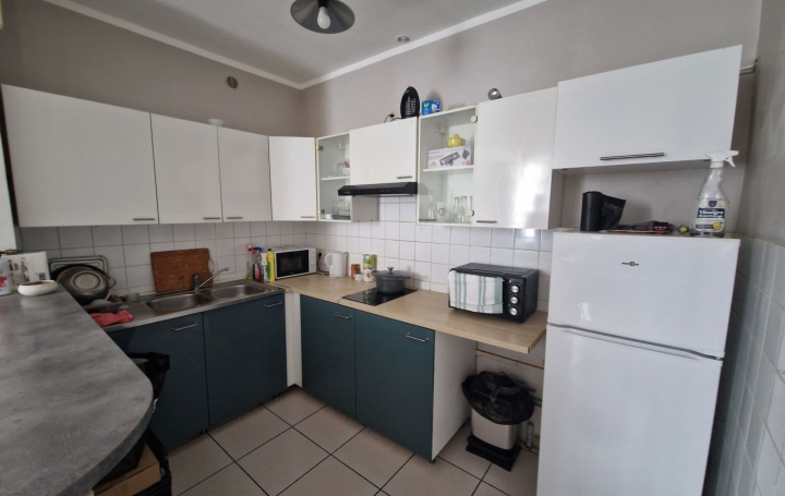 3 Pièces NIMES (30000)  65 m2 115 000 € 