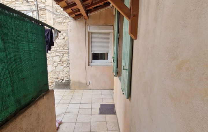 3 Pièces NIMES (30000)  65 m2 115 000 € 