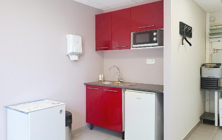 Local commercial SCHIRMECK (67130)  97 m2 220 000 € 