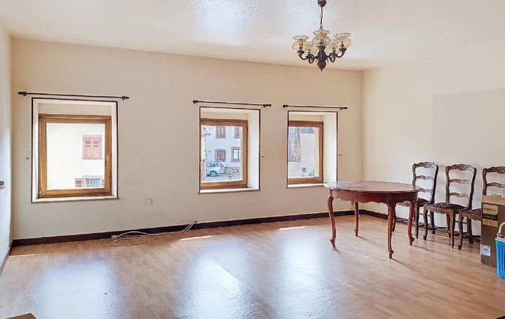 Maison GRENDELBRUCH (67190)  200 m2 252 000 € 