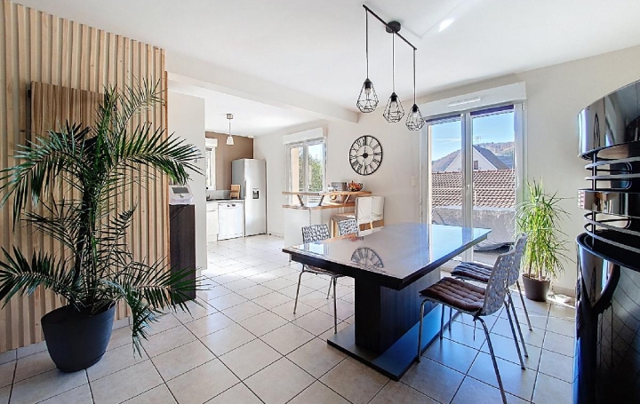 Maison WISCHES (67130)  100 m2 252 000 € 