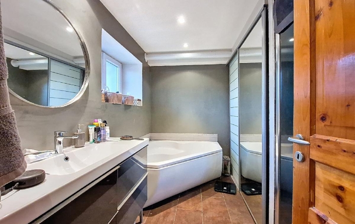 Maison URMATT (67280)  183 m2 455 000 € 