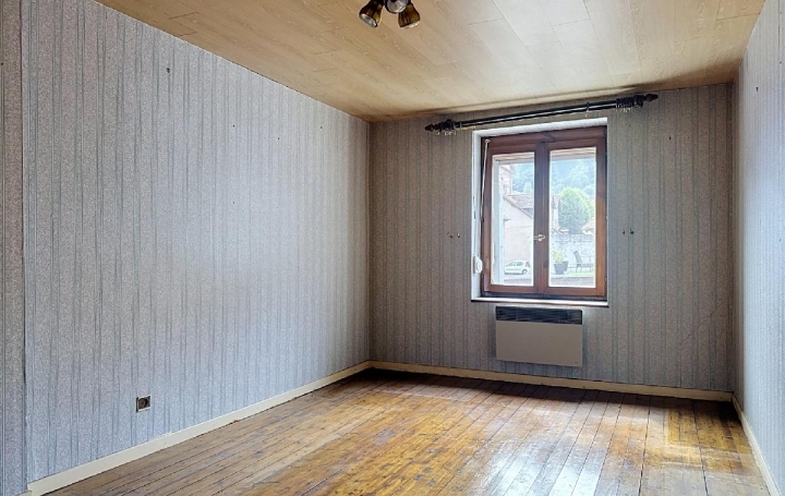 Maison RUSS (67130)  131 m2 97 000 € 