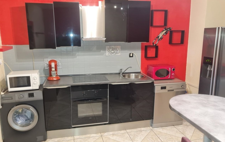 4 Pièces FRANCALTROFF (57670)  102 m2 550 € 