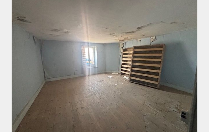 Maison de village VILLOTTE-SUR-AIRE (55260)  80 m2 17 000 € 