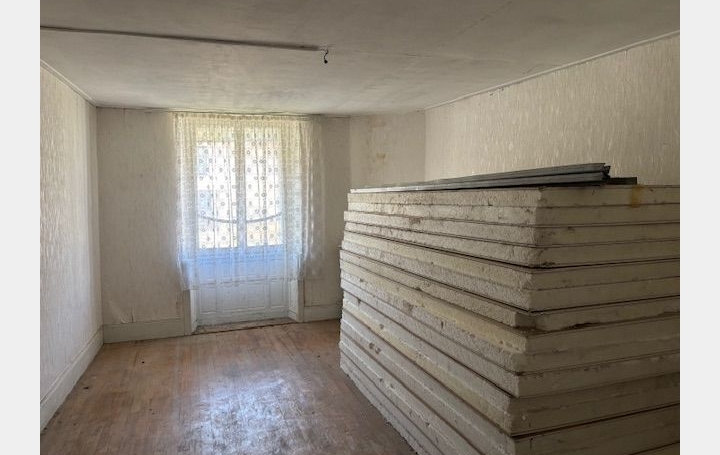 Maison de village VILLOTTE-SUR-AIRE (55260)  80 m2 17 000 € 