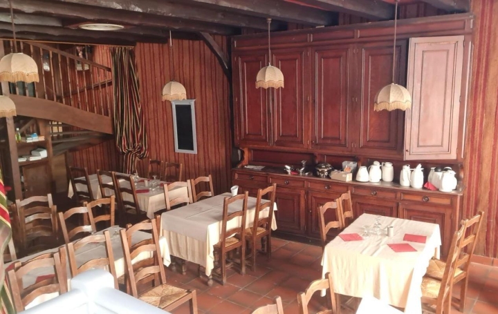 Local commercial DIEUZE (57260)  574 m2 60 000 € 