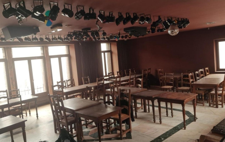 Local commercial DIEUZE (57260)  574 m2 60 000 € 