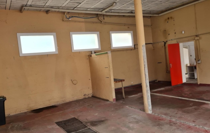 Local commercial DIEUZE (57260)  100 m2 131 000 € 