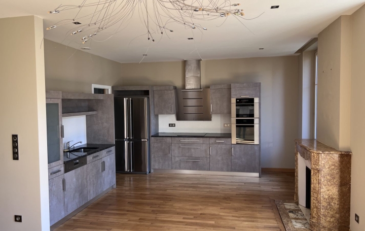 2 Pièces NANCY (54000)  80 m2 217 000 € 