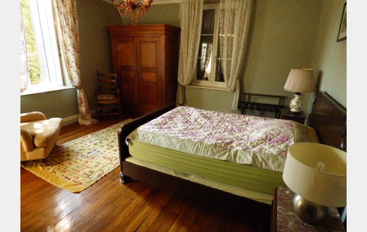 Propriété BENAMENIL (54450)  430 m2 590 000 € 