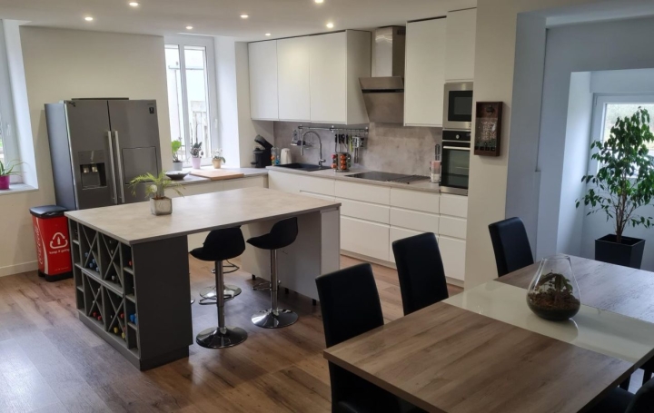 Réseau Immo-diffusion : Maison  CHATEAU-SALINS  180 m2 249 000 € 