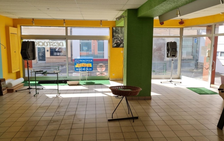 Local commercial DIEUZE (57260)  400 m2 208 000 € 