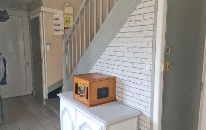 Maison MONCOURT (57810)  130 m2 106 000 € 