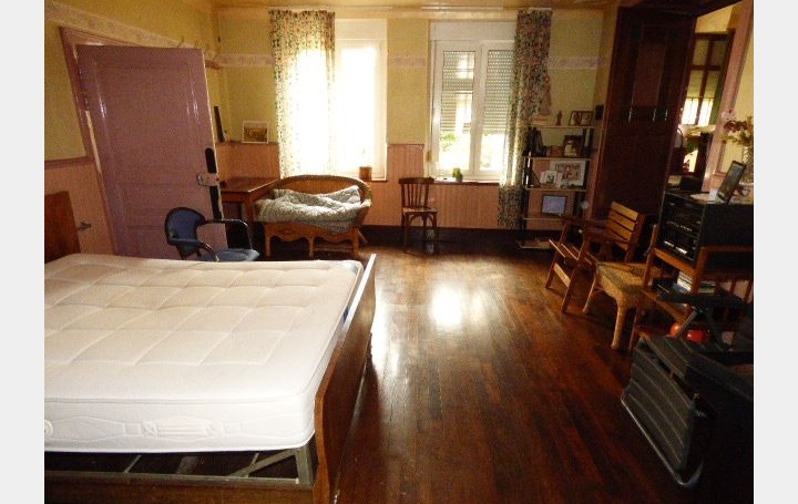 Maison AVRICOURT (57810)  250 m2 132 000 € 