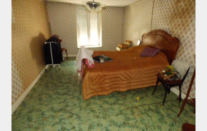 Maison AVRICOURT (57810)  250 m2 132 000 € 