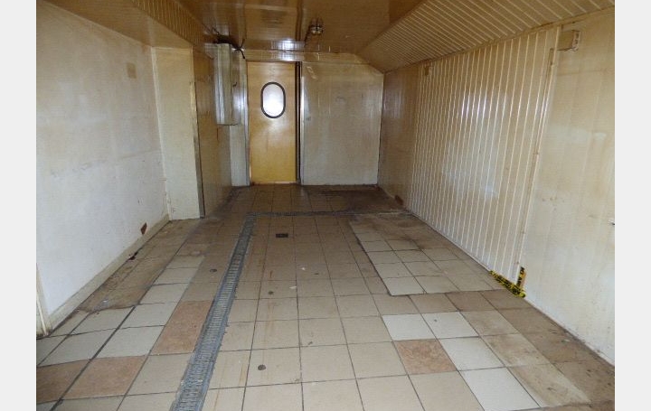 Immeuble AVRICOURT (54450)  316 m2 52 000 € 