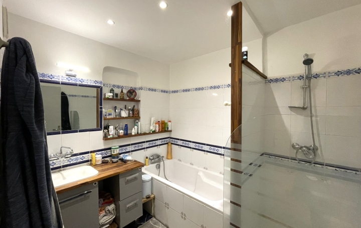 Maison CARBON-BLANC (33560)  100 m2 308 000 € 