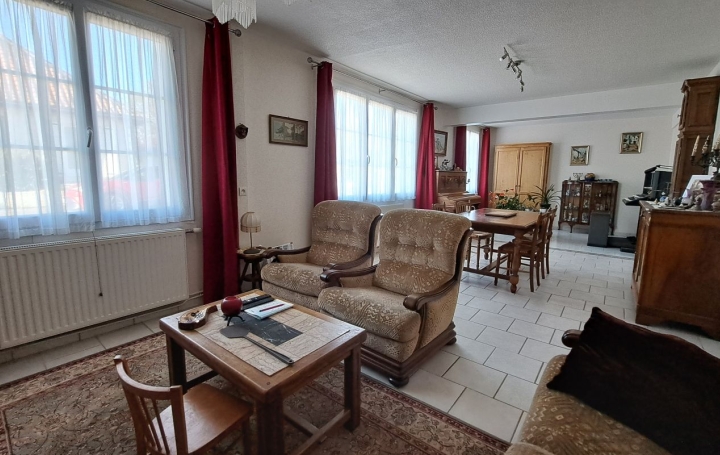 Maison VERRUYES (79310)  137 m2 167 000 € 
