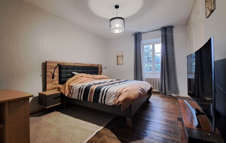 4 Pièces PARTHENAY (79200)  137 m2 100 000 € 