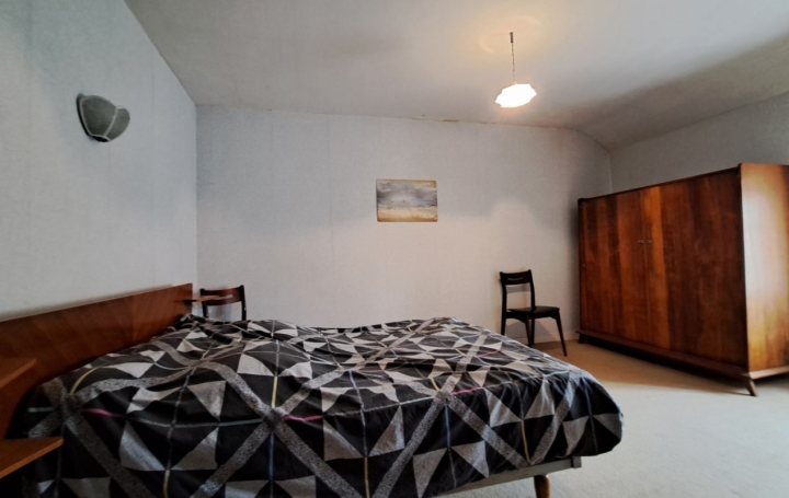 Propriété MAZIERES-EN-GATINE (79310)  130 m2 177 000 € 