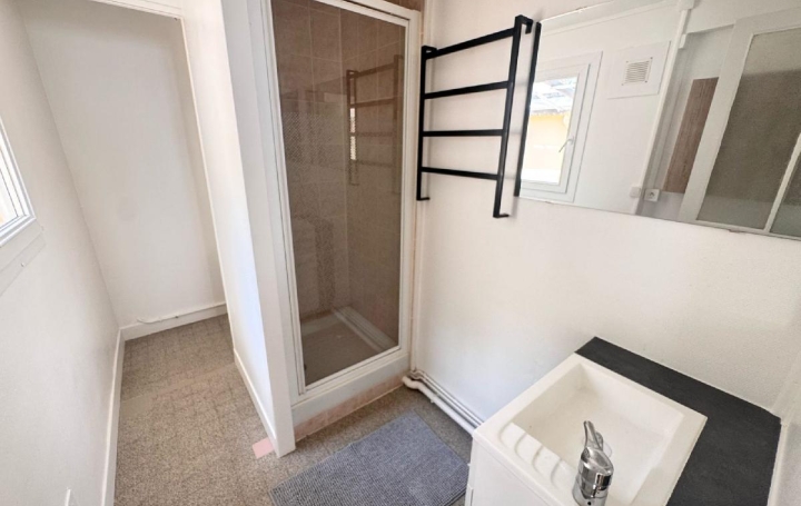 Maison SOISSONS (02200)  49 m2 690 € 