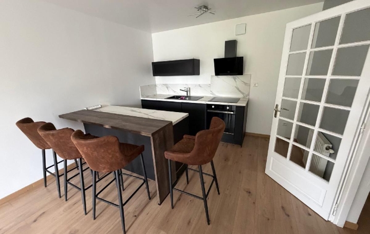 4 Pièces SOISSONS (02200)  74 m2 1 000 € 