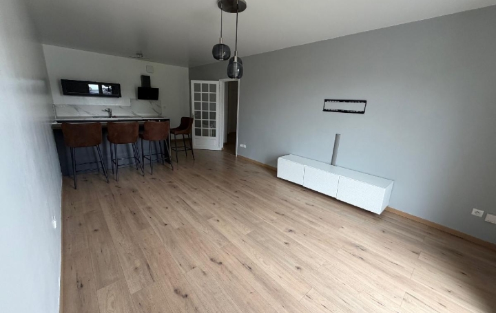 4 Pièces SOISSONS (02200)  74 m2 1 000 € 