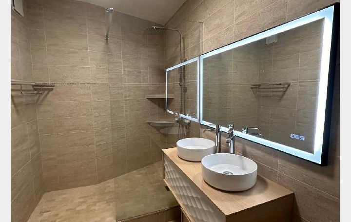 4 Pièces SOISSONS (02200)  74 m2 1 000 € 