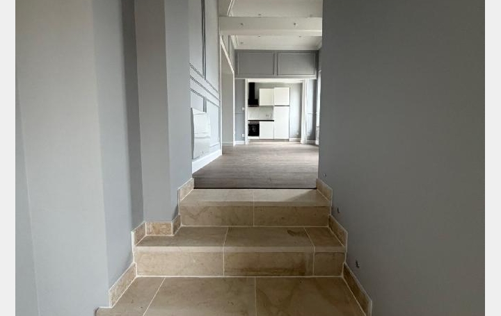 2 Pièces SOISSONS (02200)  63 m2 950 € 