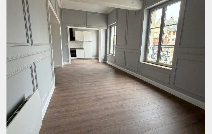 2 Pièces SOISSONS (02200)  63 m2 950 € 