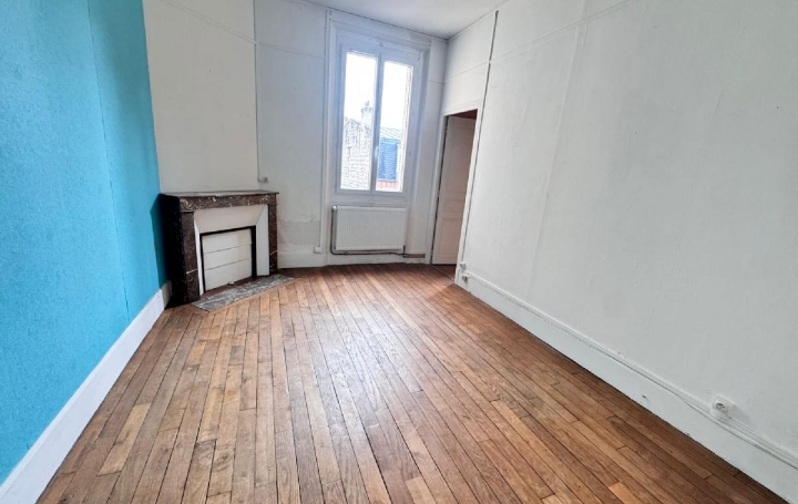 4 Pièces SOISSONS (02200)  110 m2 945 € 