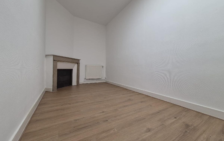 4 Pièces SOISSONS (02200)  105 m2 865 € 