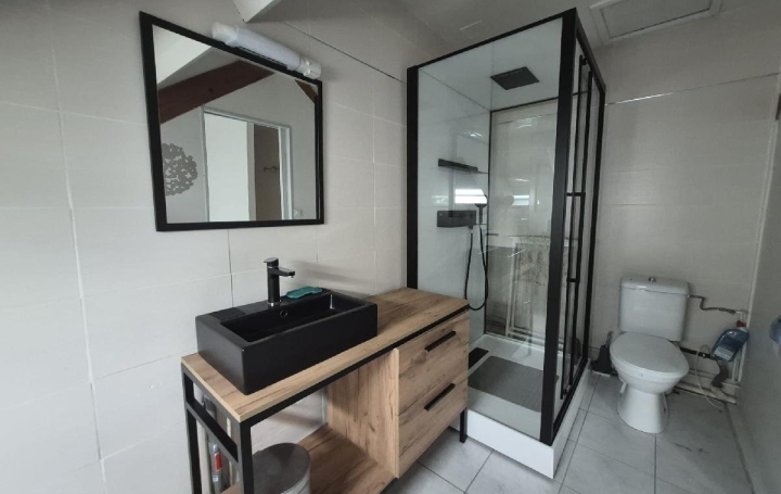 3 Pièces VENIZEL (02200)  61 m2 615 € 