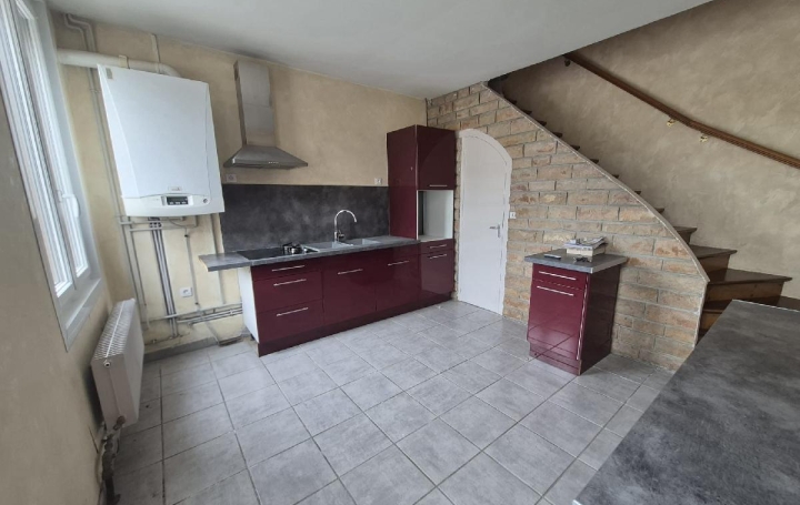 3 Pièces VENIZEL (02200)  61 m2 615 € 