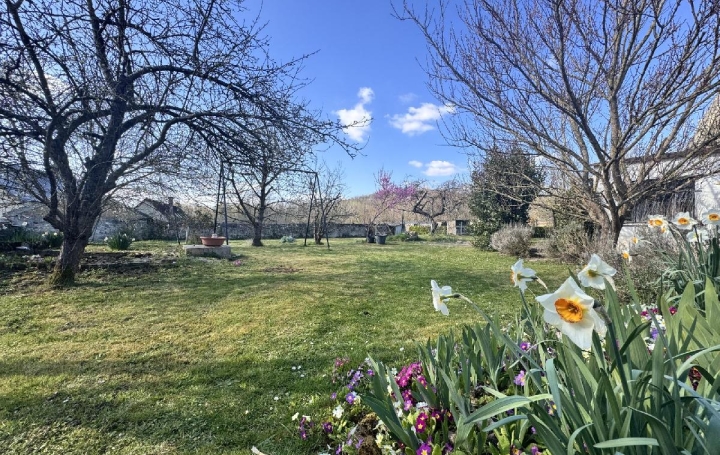 Maison SOISSONS (02200)  113 m2 197 000 € 