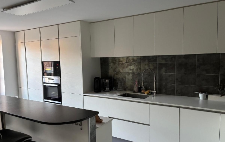 Maison CREPY-EN-VALOIS (60800)  127 m2 305 000 € 