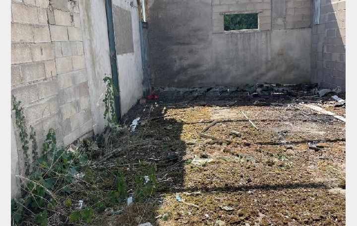 Local commercial COUCY-LE-CHATEAU-AUFFRIQUE (02380)  917 m2 93 000 € 