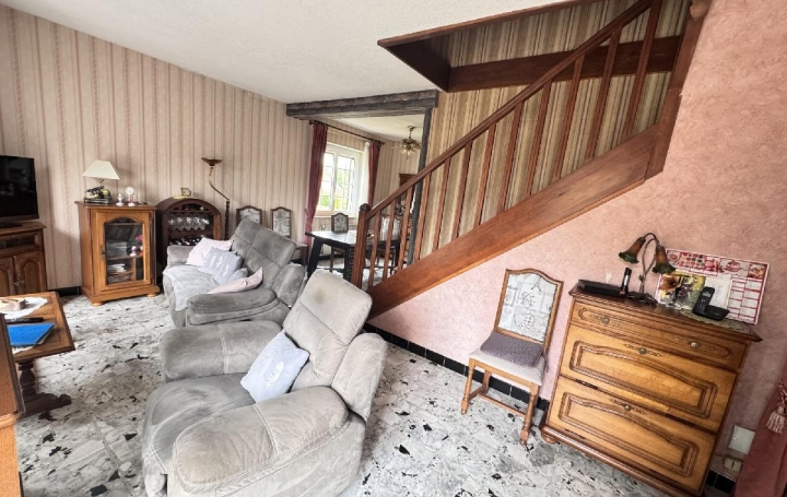 Maison VIC-SUR-AISNE (02290)  96 m2 192 000 € 