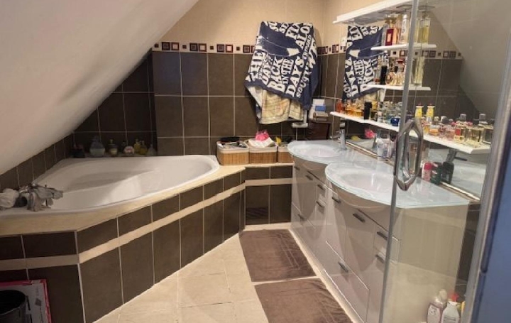 Maison VENIZEL (02200)  127 m2 223 000 € 