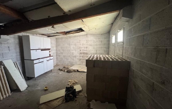 4 Pièces SOISSONS (02200)  104 m2 99 000 € 